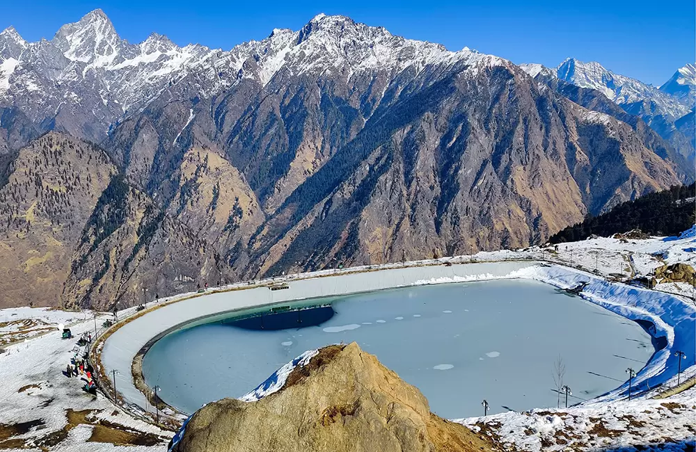 Auli Artificial Lake